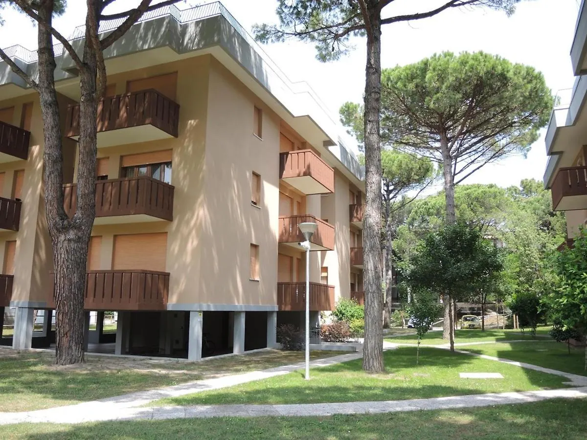 Comfy Seaside Flat Ideal For 4 Guests - Beahost Bibione Italy