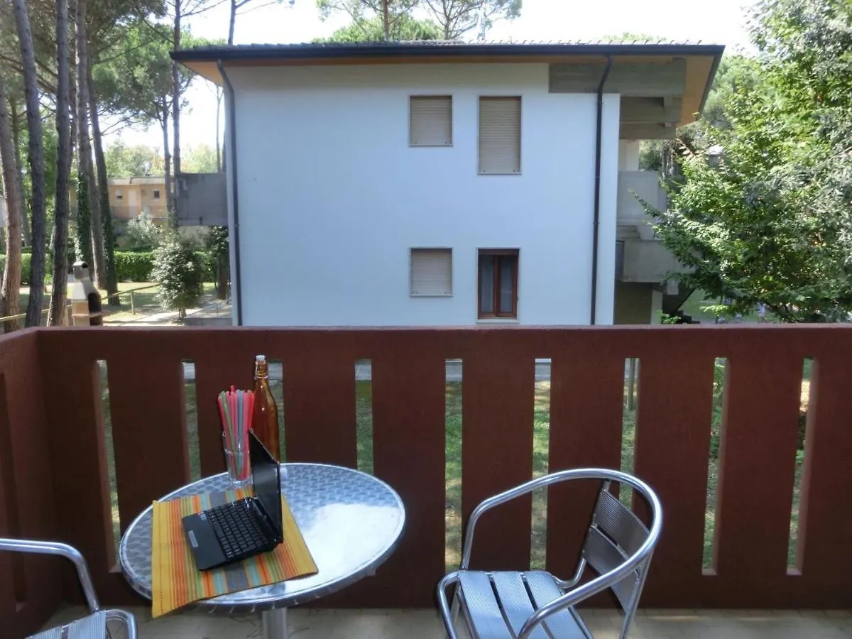 Comfy Seaside Flat Ideal For 4 Guests - Beahost Bibione 0*,  Italy