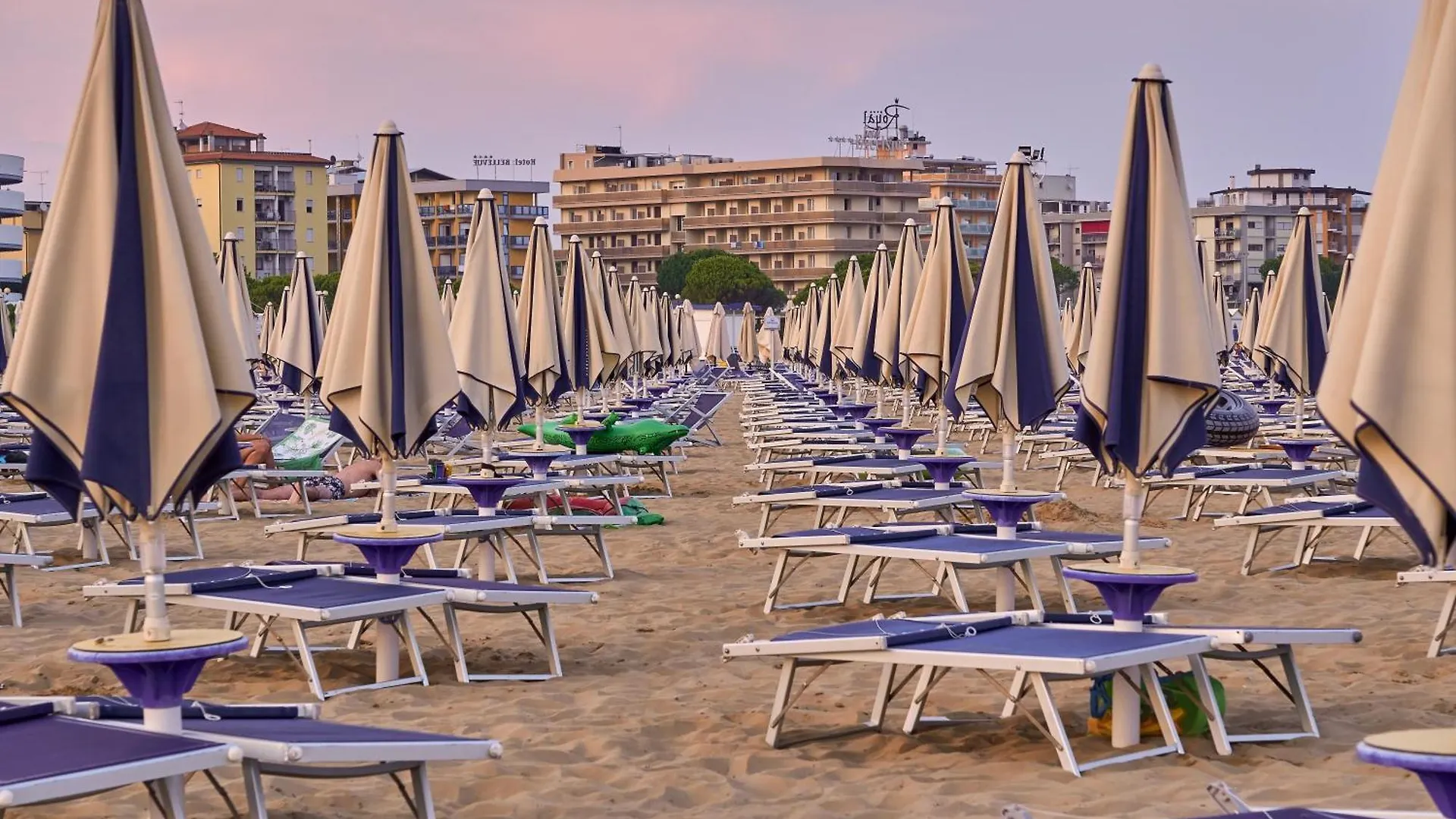 Comfy Seaside Flat Ideal For 4 Guests - Beahost Bibione Italy