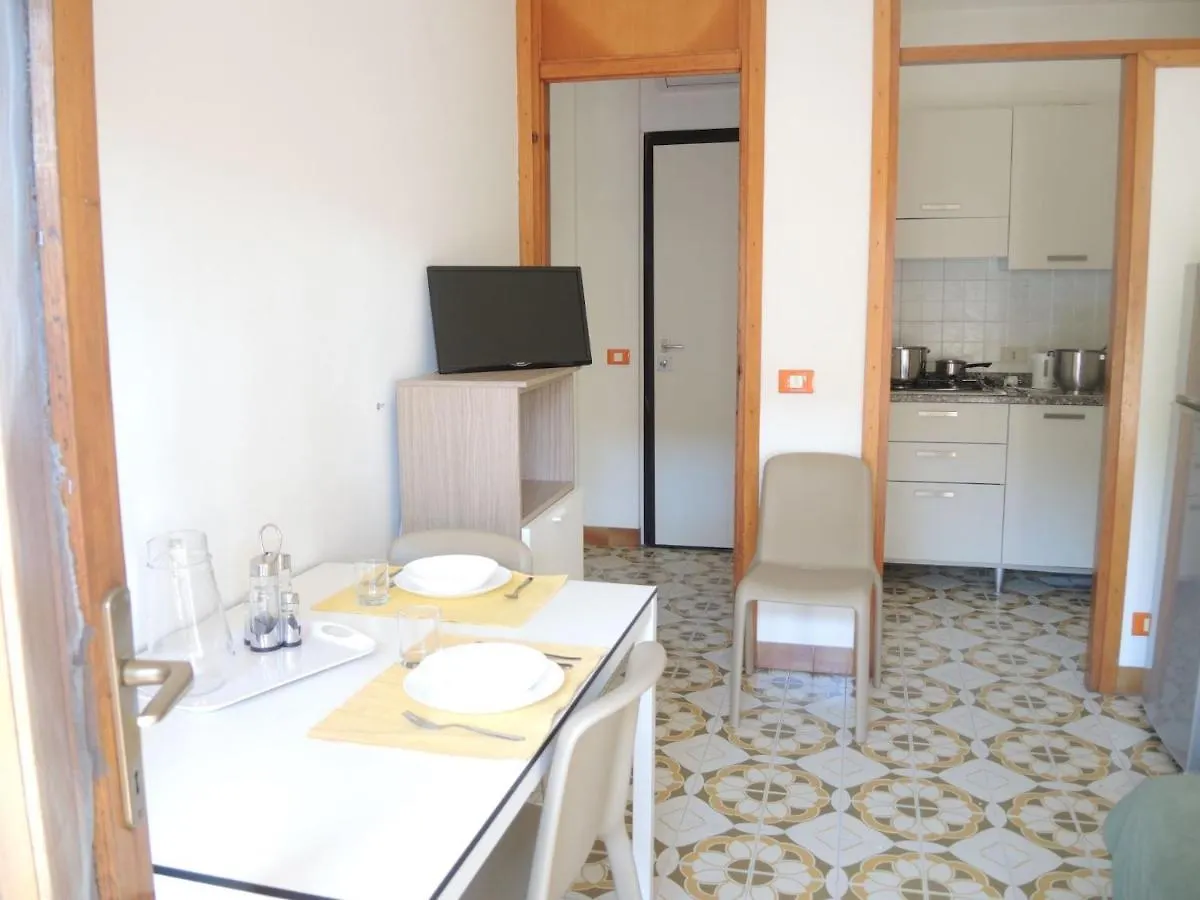 Comfy Seaside Flat Ideal For 4 Guests - Beahost Bibione Lägenhet