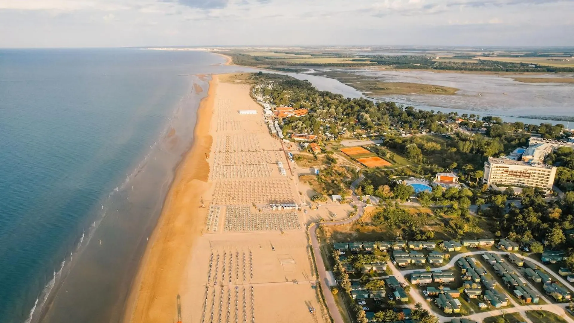 Comfy Seaside Flat Ideal For 4 Guests - Beahost Bibione Italien